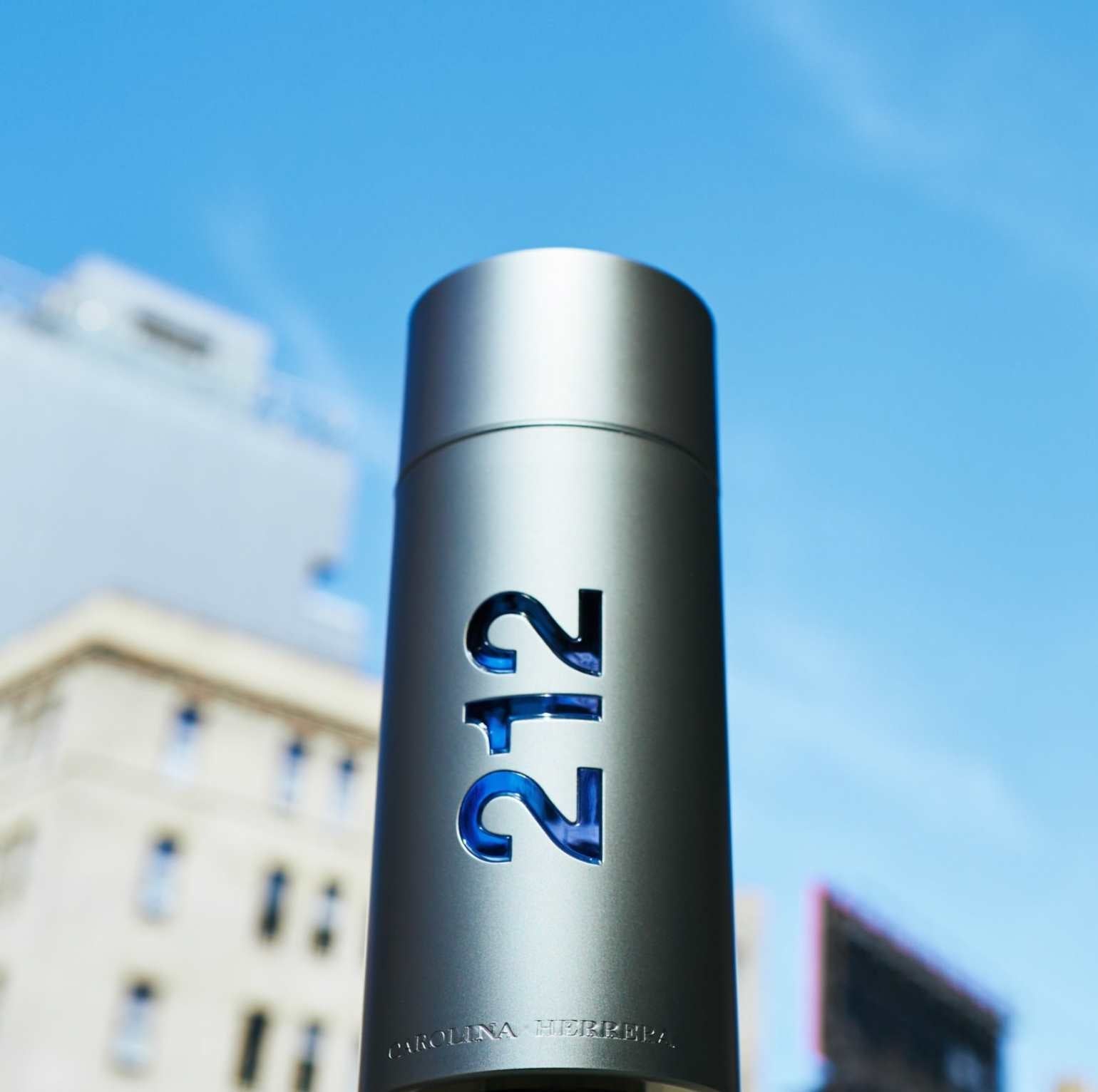 Carolina Herrera 212 NYC Men Eau De Toilette